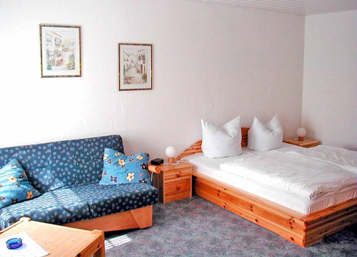 Hotel-Restaurant Zum Dorfkrug Winterberg Bagian luar foto